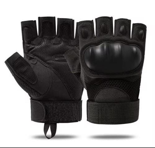 Gants Tactiques de Protection Robustes et Polyvalents

Protégez vos mains sans compromettre votre dextérité !